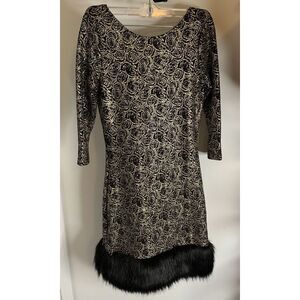 AX Paris‎ Dress NWT Sz 4 Rose Gold Metallic With Faux Fur Trim